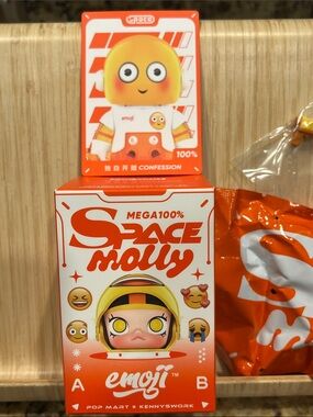 Pop Mart Space Molly Emoji Confession confirmed NIB